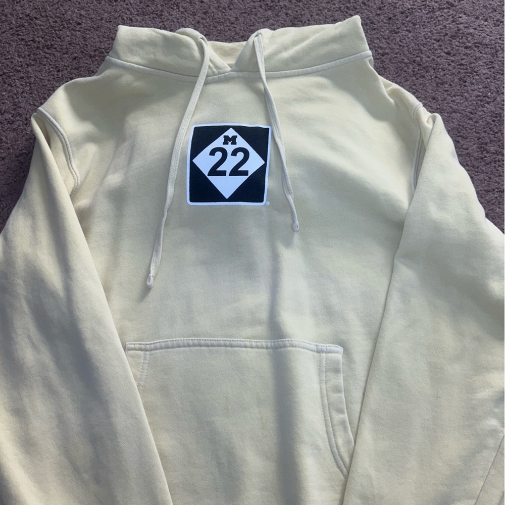 M22 sweatshirt
